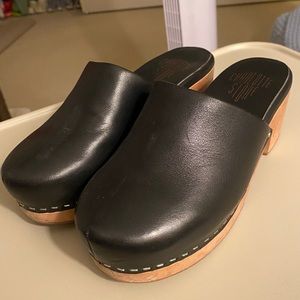 Charlotte Stone Black Clogs
